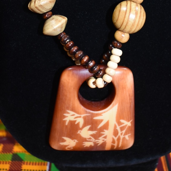 Matching Set: African Wooden Necklace and Earrings - Picture 7 of 8